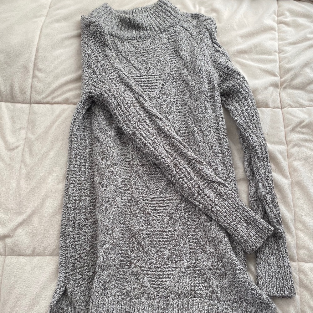 Old Navy Sweater Size:Small